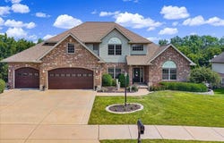 11302 N STONE CREEK Drive, Dunlap, IL 61525