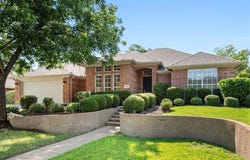 3809 Woodside Drive, Arlington, TX 76016