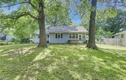 207 S Broadmoor Street, Louisburg, KS 66053