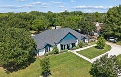 160 Cedarcrest Lane, Double Oak, TX 75077