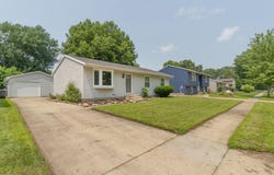 811 Cloverdale Avenue, Waterloo, IA 50703