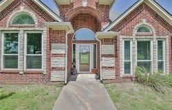 2400 Wills Way Drive, Granbury, TX 76049
