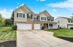 2419 S Wildflower Lane, New Palestine, IN 46163