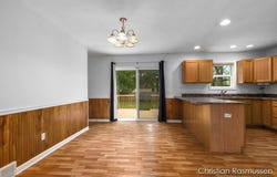 903 E Van Deinse Avenue, Greenville, MI 48838