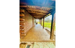 94 Oxford Road, HOLLADAY, TN 38341