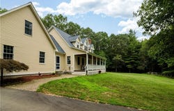 23 Rainbow Lane, North Smithfield, RI 02896