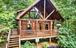 2475 E View Dr, Sevierville, TN 37876