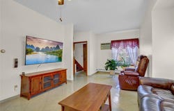 13042 NW 59th Avenue, Flushing, NY 11355