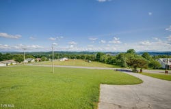 3808 Ford Drive, Kodak, TN 37764