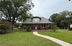 312 Culbreth Avenue, Thomasville, NC 27360