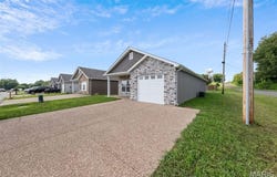 101 Meadowview Court, Elsberry, MO 63343