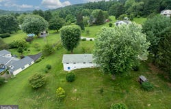 1526 WALTON DRIVE, DOWNINGTOWN, PA 19335