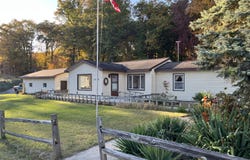 6408 Lakeshore Drive, Lakeview, MI 48850