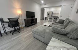 353 E THOMAS Road, Phoenix, AZ 85012