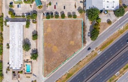 1501 N Business IH 35, New Braunfels, TX 78130