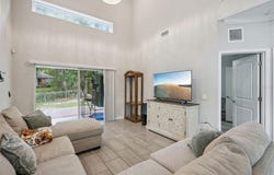 500 E EUCLID Avenue, DELAND, FL 32724