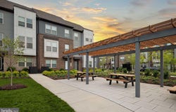 2174 GLACIER ROAD, HERNDON, VA 20170