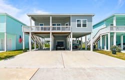 179 PARADISE DR, ROCKPORT, TX 78382