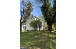 44 WILBURTHA, EWING, NJ 08628