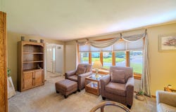 7618 Sandy Lane, Syracuse, NY 13212