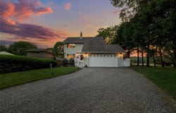 236 Indian Trail, Narragansett, RI 02874