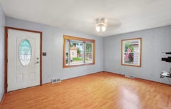 1157 9th Ave, Grafton, WI 53024