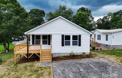 58 Goldmont Street, Black Mountain, NC 28711