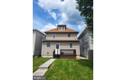 720 LINDEN Avenue, HANOVER, PA 17331