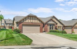 1518 N 42nd Terrace, St Joseph, MO 64506