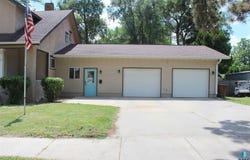 801 W 7th Ave, Mitchell, SD 57301