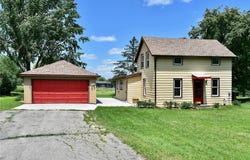 1240 Browns Lane, Dakota, MN 55925