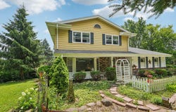 18815 W Observatory Rd, New Berlin, WI 53146