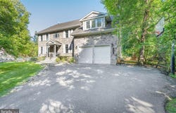 10701 HUNTING LN, ROCKVILLE, MD 20850