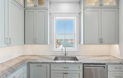 136 W Cotter Avenue, Port Aransas, TX 78373