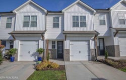 195 Harper Village Way, Lenoir City, TN 37771