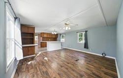 203 Wayne Avenue, CROSSVILLE, TN 38555