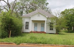 306 S Harrison, San Augustine, TX 75972