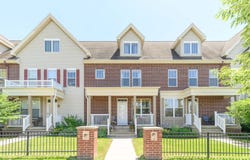 14 S Gardens Way, Fitchburg, WI 53711