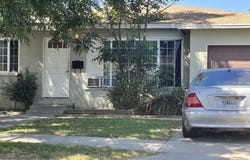 1073 Walnut St, Tustin, CA 92780