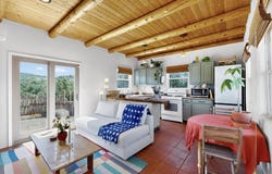 39 C Ranchos Canoncito, Santa Fe, NM 87508