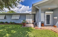 2817 NE 10th Ave, Wilton Manors, FL 33334