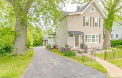 238 E Schaaf Road, Brooklyn Heights, OH 44131