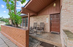2400 Grace St, Taylor, TX 76574