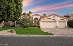 1507 E TREASURE COVE Drive, Gilbert, AZ 85234