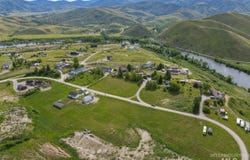 Hanson Dr, Horseshoe Bend, ID 83629