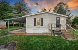 59 SHAWNA AVENUE, YORK, PA 17402