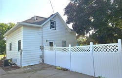1225 E Lasalle Avenue, Barron, WI 54812