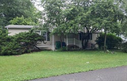 3  Mele Lane, New Paltz, NY 12561