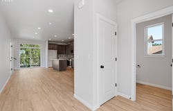 191 SE ACACIA DR, Gresham, OR 97080
