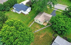 449 E Main Street, Cortland, OH 44410
